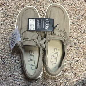 Hey Dudes Wendy  women’s size 7 grey